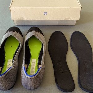 Rothy’s - Size 7 Grey Mist Captoe Flat 🖤